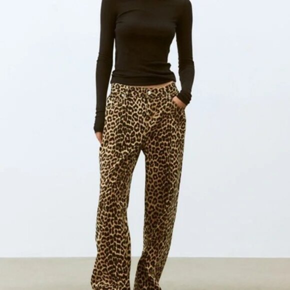 H&M Leopard Print Wide Cut Jeans Size 14 - Picture 3 of 13